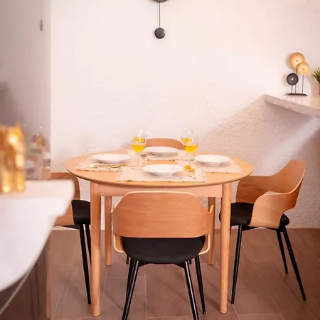 Villa Marea - Old Town Retreat *