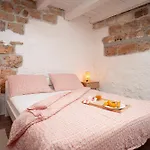 Marea - Old Town Retreat فيلة هفار