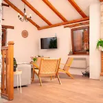 Marea - Old Town Retreat *